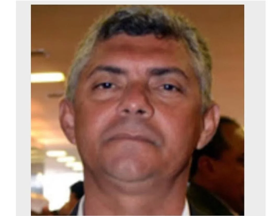 Você está visualizando atualmente Defesa de Zé Martins tenta reverter inelegibilidade e diz que a Juíza flor de Lys decidiu por “ouvir dizer”. Será que estão tentando descredibilizar a Magistrada?
