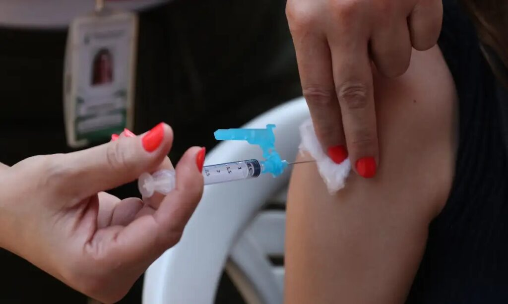 Leia mais sobre o artigo Anvisa autoriza testes da primeira vacina contra hanseníase no Brasil